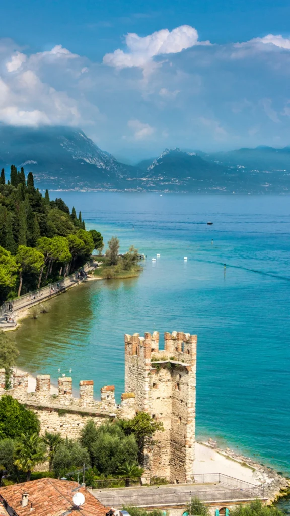 Sirmione nad jeziorem Garda