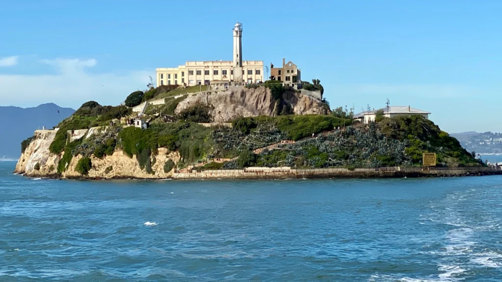 Wyspa Alcatraz ze słynnym więzieniem w USA