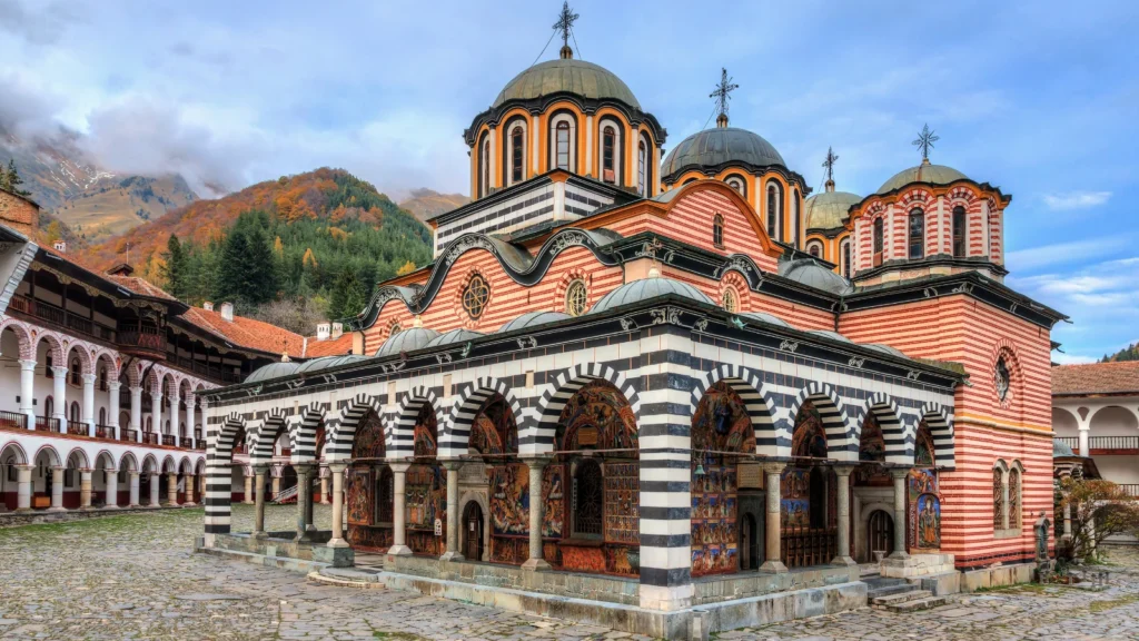 Rilski Monastyr - klasztor w górach, Bułgaria